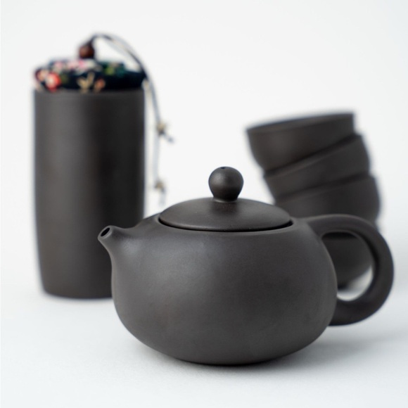 Other - Georgia O’Keefe Travel Tea Set NEW!!